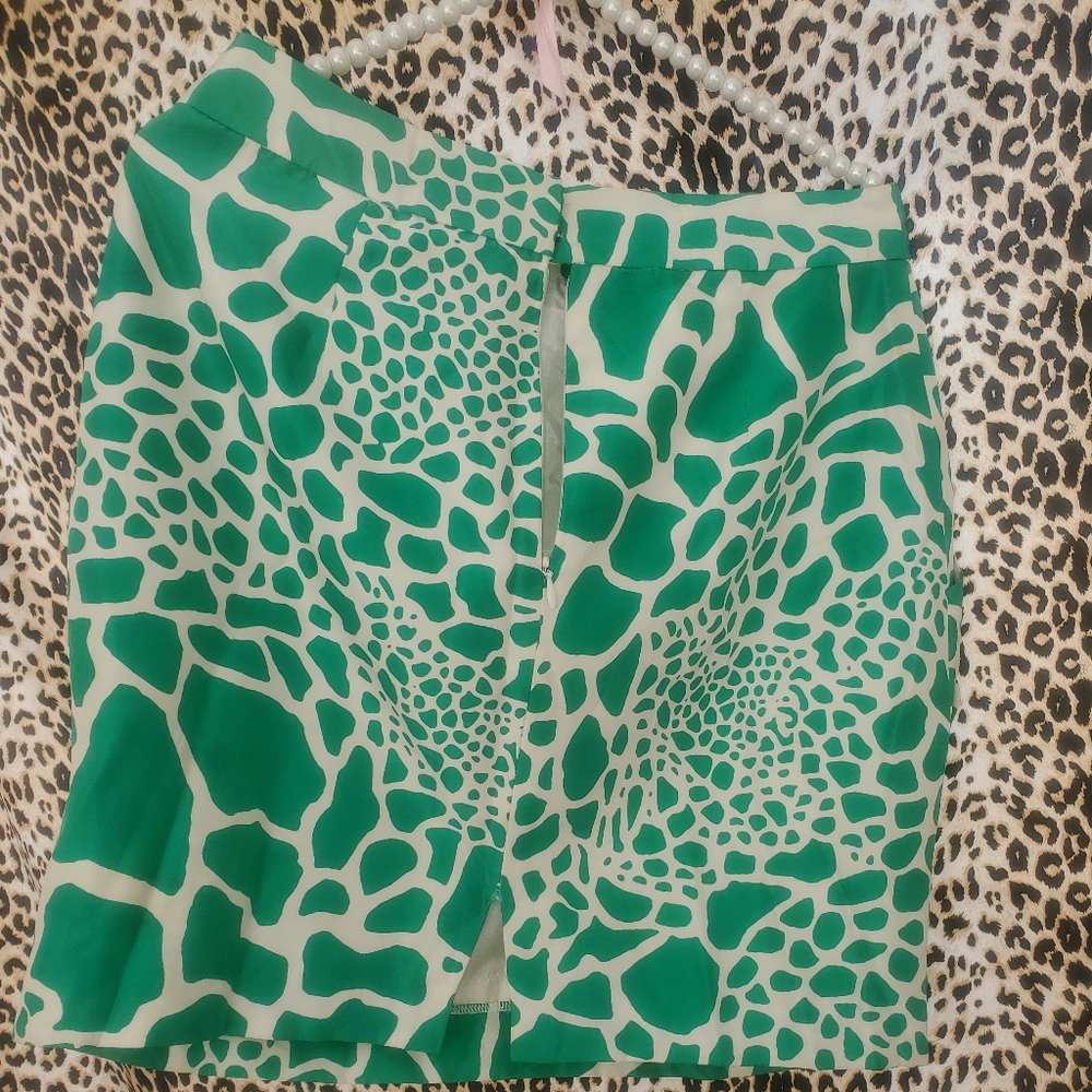 Julie Haus skirt
